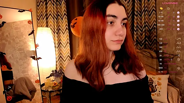 hannacheekss  online show from October 30, 2025, 2:02 am