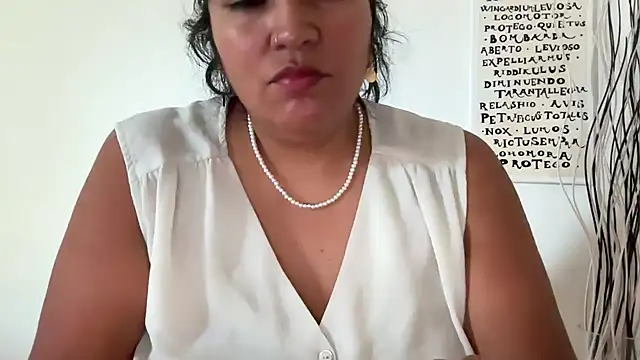 Snapshot of MashaCL chatting on May 28, 2026, 9:17 am MashaCL online show from May 28, 2026, 9:17 am