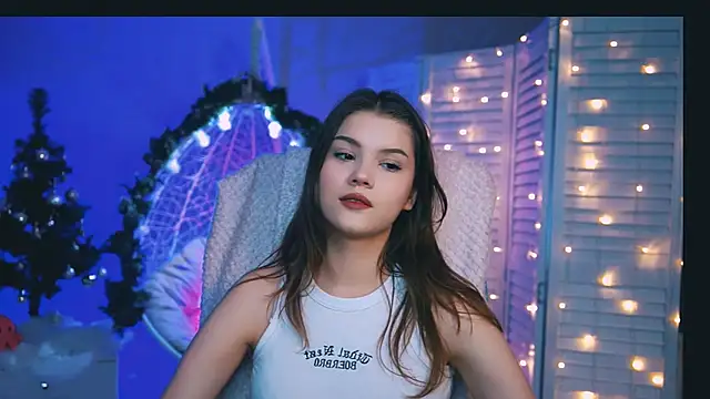 Snapshot of EvaThopson chatting on December 14, 2024, 10:34 am EvaThopson online show from December 14, 2024, 10:34 am