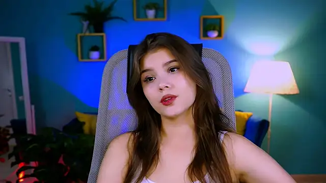 Snapshot of EvaThopson chatting on October 17, 2025, 11:35 am EvaThopson online show from October 17, 2025, 11:35 am