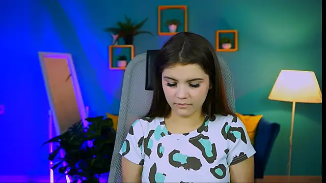 Snapshot of EvaThopson chatting on November 28, 2025, 10:51 am EvaThopson online show from November 28, 2025, 10:51 am