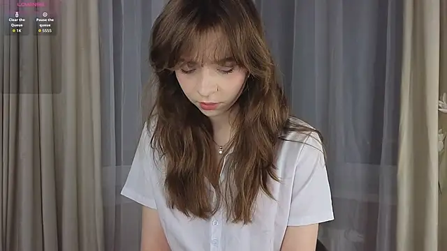 KellyAdderiy online show from December 15, 2025, 3:11 am