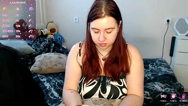 Snapshot of BettyandRich_ chatting on March 4, 2025, 8:13 am BettyandRich online show from March 4, 2025, 8:13 am