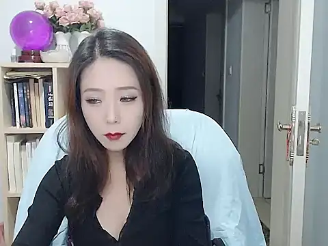 Snapshot of SuSushi728 chatting on November 26, 2025, 3:46 pm SuSushi728 online show from November 26, 2025, 3:46 pm