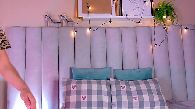 Snapshot of ChanelAdamss_ chatting on October 3, 2025, 2:52 am ChanelAdamss online show from October 3, 2025, 2:52 am