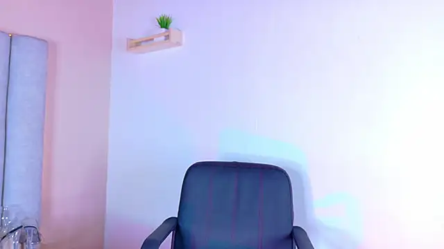 Snapshot of ChanelAdamss_ chatting on October 16, 2025, 2:56 am ChanelAdamss online show from October 16, 2025, 2:56 am