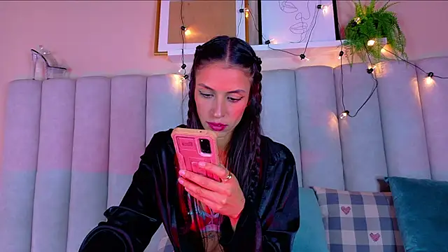 Snapshot of ChanelAdamss_ chatting on October 22, 2025, 3:18 am ChanelAdamss online show from October 22, 2025, 3:18 am