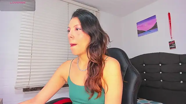 Snapshot of Selenakyle92_ chatting on September 11, 2025, 8:20 pm Selenakyle92 online show from September 11, 2025, 8:20 pm