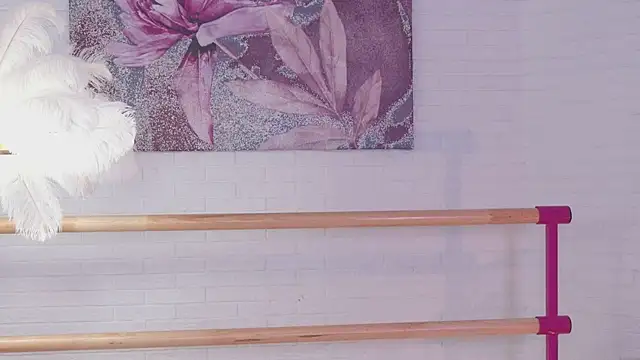 Snapshot of lylylovesyou chatting on February 23, 2025, 9:00 am lylylovesyou online show from February 23, 2025, 9:00 am