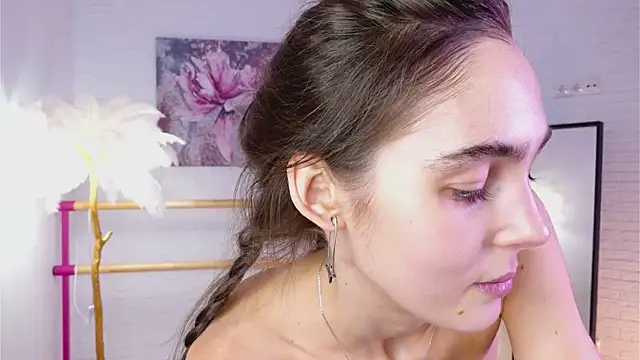 Snapshot of lylylovesyou chatting on February 25, 2025, 10:04 am lylylovesyou online show from February 25, 2025, 10:04 am