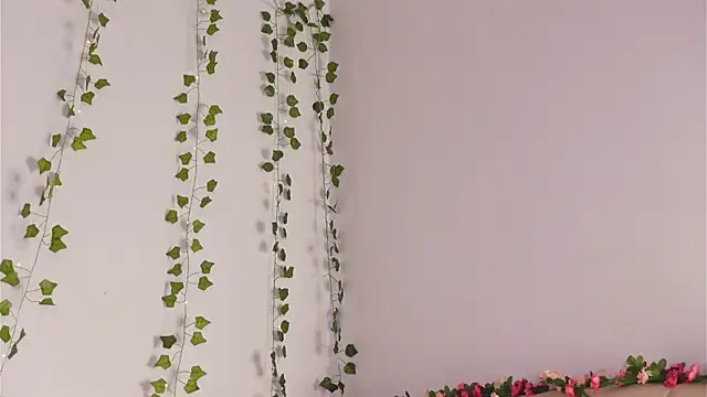 Snapshot of lylylovesyou chatting on October 7, 2025, 5:59 am lylylovesyou online show from October 7, 2025, 5:59 am