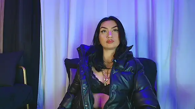 Snapshot of ArkaBella chatting on November 19, 2025, 6:52 pm ArkaBella online show from November 19, 2025, 6:52 pm