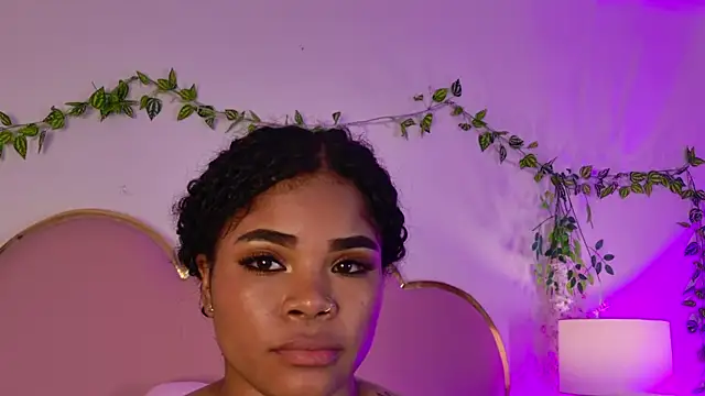 Snapshot of NahiaraReina chatting on May 24, 2026, 1:49 pm NahiaraReina online show from May 24, 2026, 1:49 pm