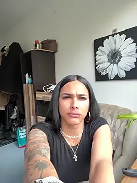 charris stefannia online show from April 24, 2026, 9:56 am