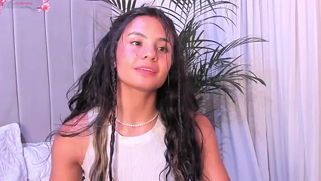 Snapshot of Mindy_sweety chatting on February 8, 2025, 7:38 pm Mindy sweety online show from February 8, 2025, 7:38 pm