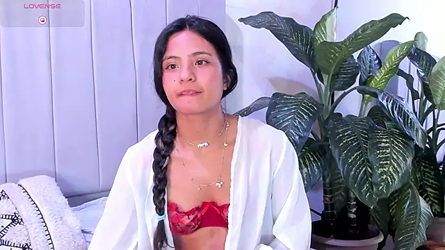 Snapshot of Mindy_sweety chatting on March 8, 2025, 2:01 am Mindy sweety online show from March 8, 2025, 2:01 am