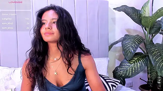 Snapshot of Mindy_sweety chatting on March 10, 2025, 1:32 pm Mindy sweety online show from March 10, 2025, 1:32 pm