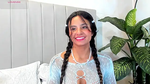 Snapshot of Mindy_sweety chatting on March 11, 2025, 1:34 pm Mindy sweety online show from March 11, 2025, 1:34 pm