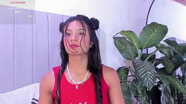 Snapshot of Mindy_sweety chatting on March 14, 2025, 1:35 pm Mindy sweety online show from March 14, 2025, 1:35 pm