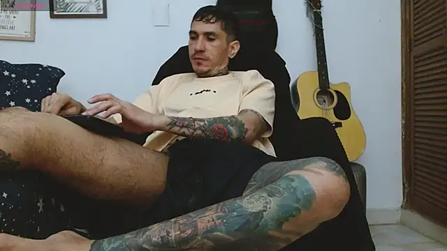 Snapshot of IaDoherty chatting on October 25, 2025, 8:55 am IaDoherty online show from October 25, 2025, 8:55 am