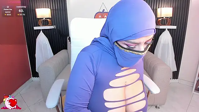 cloe sirena online show from October 26, 2025, 2:34 pm