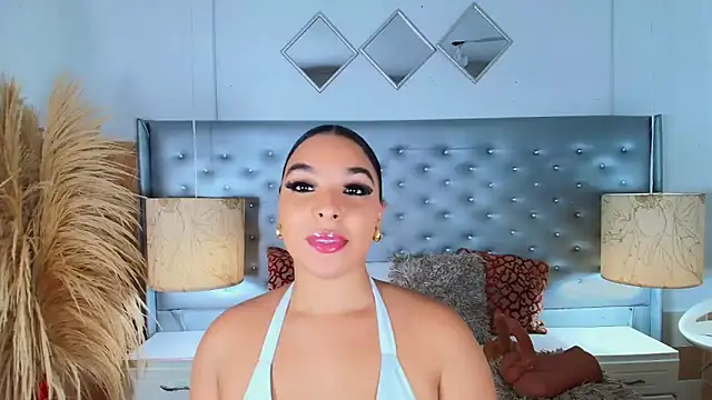 EileenBenzon online show from March 1, 2025, 6:11 pm