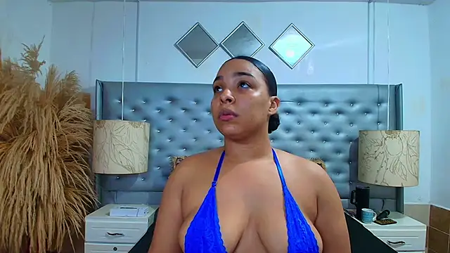 EileenBenzon online show from November 10, 2025, 6:23 am