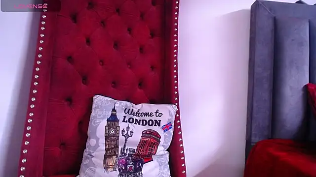 BiancaAntonelli online show from November 25, 2025, 12:49 pm