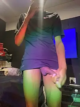 Snapshot of BlueIceCube chatting on October 2, 2025, 3:46 am BlueIceCube online show from October 2, 2025, 3:46 am