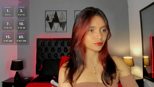 Snapshot of Salome_rouse1 chatting on November 5, 2025, 2:44 am Salome rouse1 online show from November 5, 2025, 2:44 am