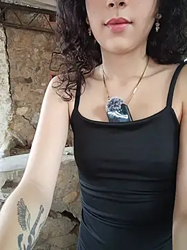 Snapshot of sweet_outdoor_charm chatting on June 25, 2026, 3:38 pm sweet outdoor charm online show from June 25, 2026, 3:38 pm