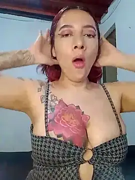 cherrydelioncourt online show from March 14, 2025, 5:59 am