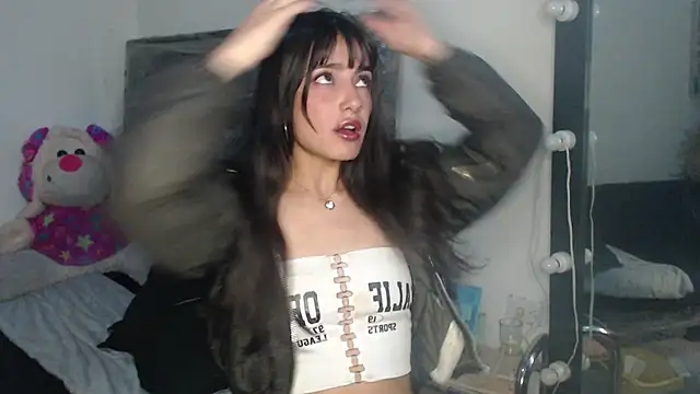 skinny sweet2411 online show from March 12, 2026, 1:34 am