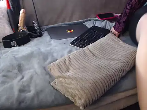 GoddessMonicaNylon online show from March 12, 2026, 11:00 pm