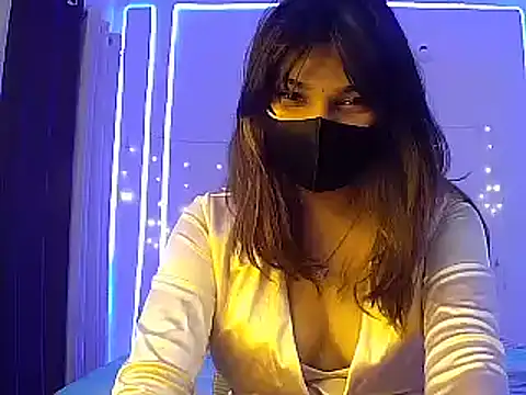 Snapshot of your_pokkie chatting on December 6, 2024, 6:39 pm your pokkie online show from December 6, 2024, 6:39 pm