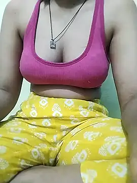 hottysameera online show from December 6, 2024, 3:55 pm