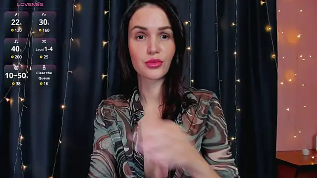 Snapshot of cross_the_line chatting on December 20, 2024, 6:08 am cross the line online show from December 20, 2024, 6:08 am