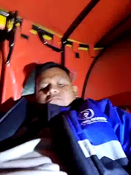 zeta29 online show from November 5, 2025, 4:23 am