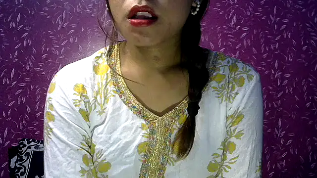 Snapshot of sanjana-77 chatting on January 23, 2025, 7:29 pm sanjana-77 online show from January 23, 2025, 7:29 pm