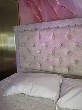 Rousse blue online show from September 26, 2025, 3:32 am