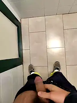 Snapshot of coppiapazza chatting on December 2, 2024, 6:20 am coppiapazza online show from December 2, 2024, 6:20 am