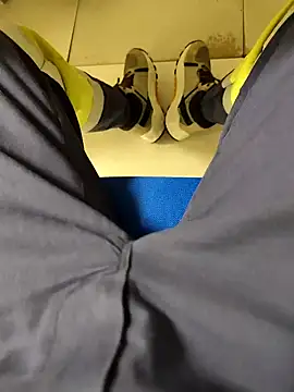 Snapshot of coppiapazza chatting on December 5, 2024, 9:17 pm coppiapazza online show from December 5, 2024, 9:17 pm