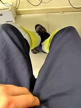 Snapshot of coppiapazza chatting on December 20, 2024, 12:05 pm coppiapazza online show from December 20, 2024, 12:05 pm