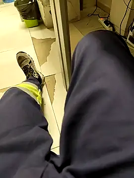 Snapshot of coppiapazza chatting on December 23, 2024, 10:33 pm coppiapazza online show from December 23, 2024, 10:33 pm