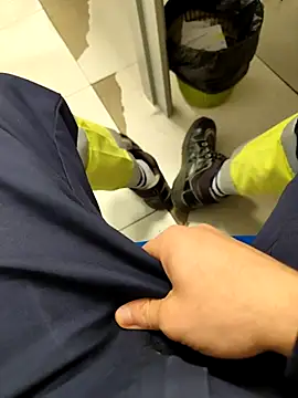 Snapshot of coppiapazza chatting on February 27, 2025, 12:13 pm coppiapazza online show from February 27, 2025, 12:13 pm