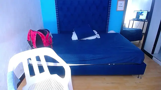 kinky redhead18 online show from February 7, 2026, 2:10 pm