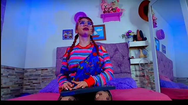 Snapshot of Melannytaylor chatting on October 30, 2025, 9:04 pm Melannytaylor online show from October 30, 2025, 9:04 pm