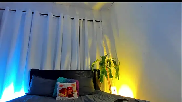 Snapshot of lanaa_paul1 chatting on January 28, 2025, 11:28 am lanaa paul1 online show from January 28, 2025, 11:28 am