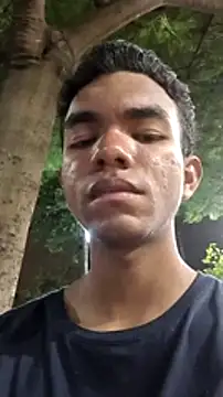 Snapshot of Reynold2608 chatting on January 2, 2025, 12:45 am Reynold2608 online show from January 2, 2025, 12:45 am