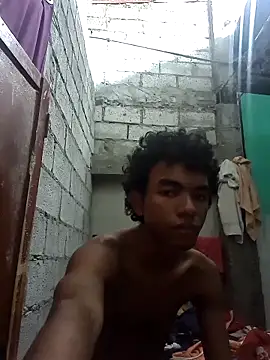 Snapshot of Reynold2608 chatting on September 10, 2025, 7:47 pm Reynold2608 online show from September 10, 2025, 7:47 pm